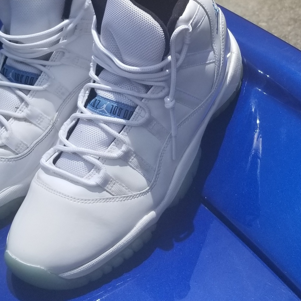 Air Jordan Columbia 11